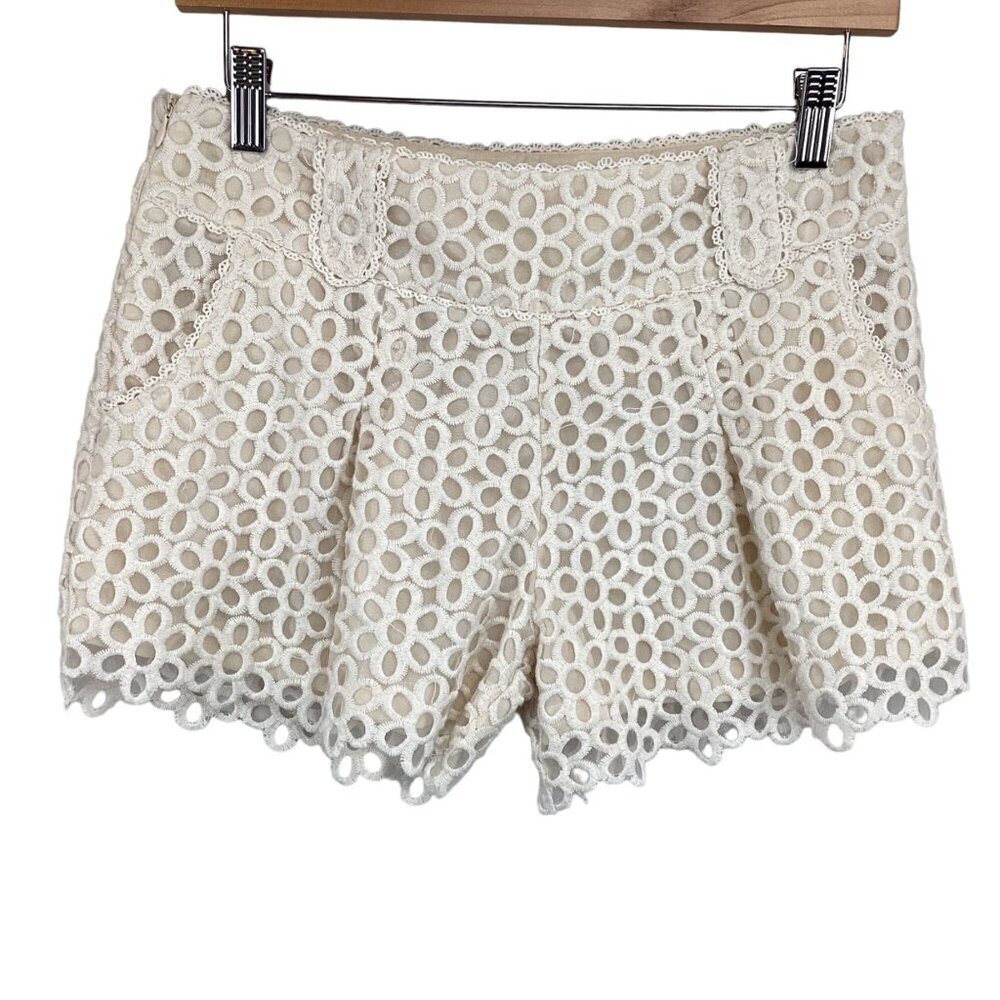 Freeway Women's White Lace‎ Overlay Shorts Size Small Crochet Pockets